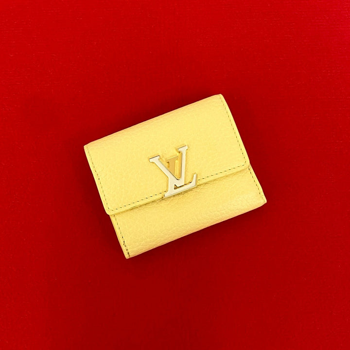 三折皮夾 Louis Vuitton Portefeuille Capucines XS