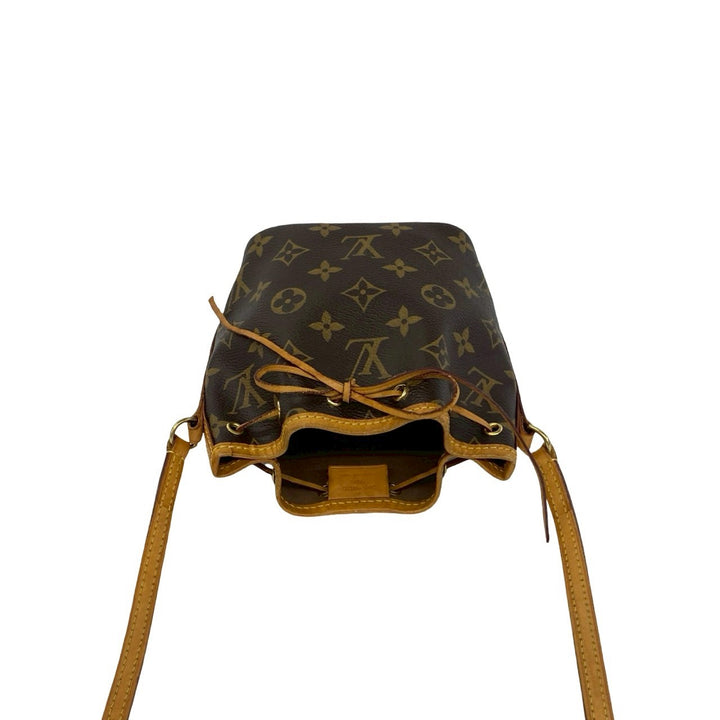 shoulder bag louis vuitton nano noe