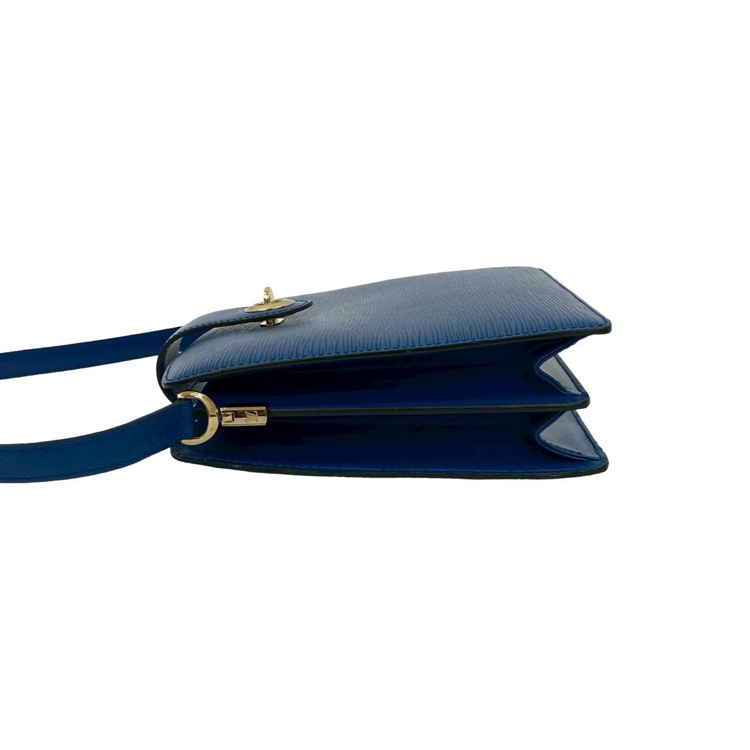 shoulder bag louis vuitton capuchin