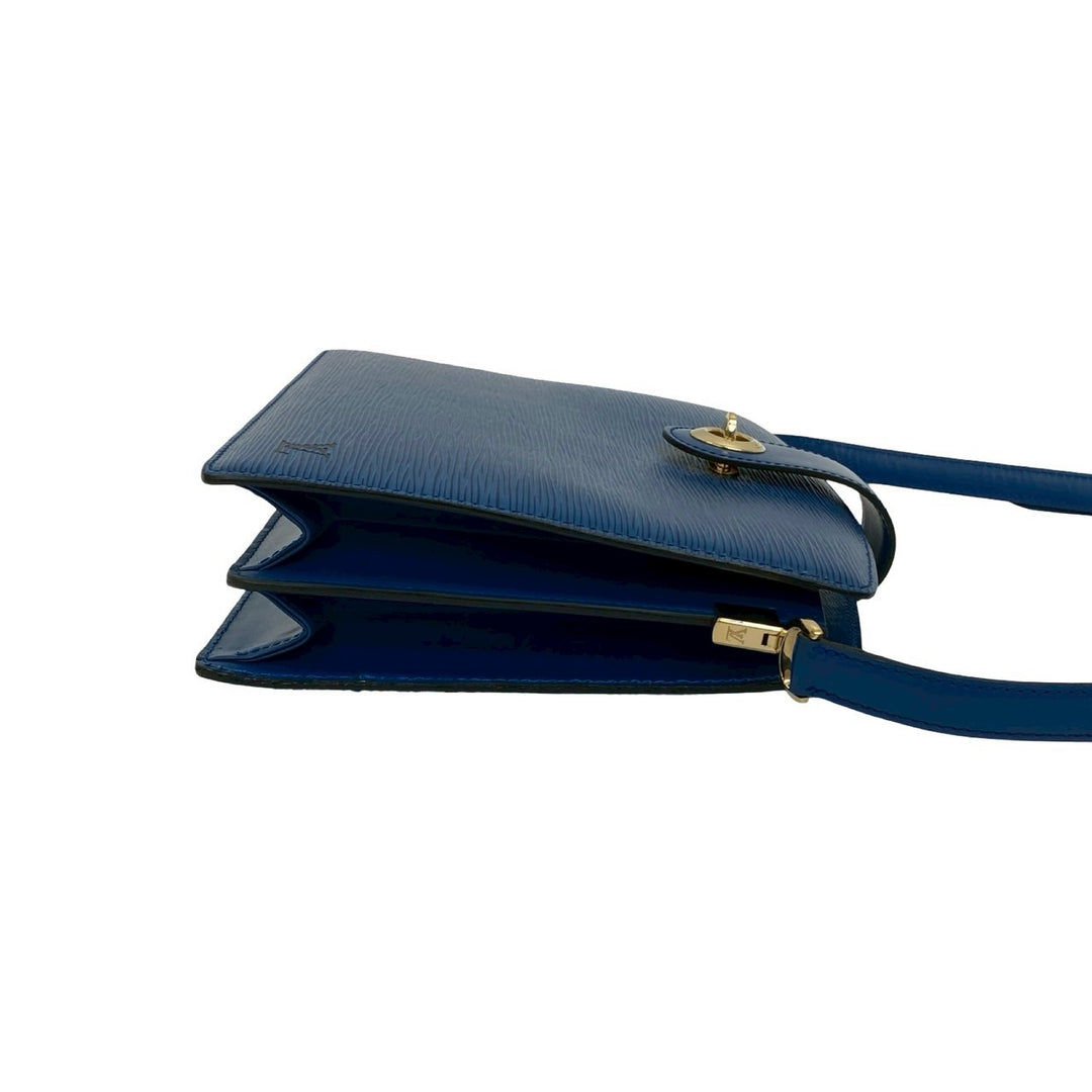 shoulder bag louis vuitton capuchin