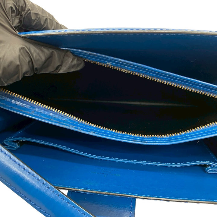 shoulder bag louis vuitton capuchin