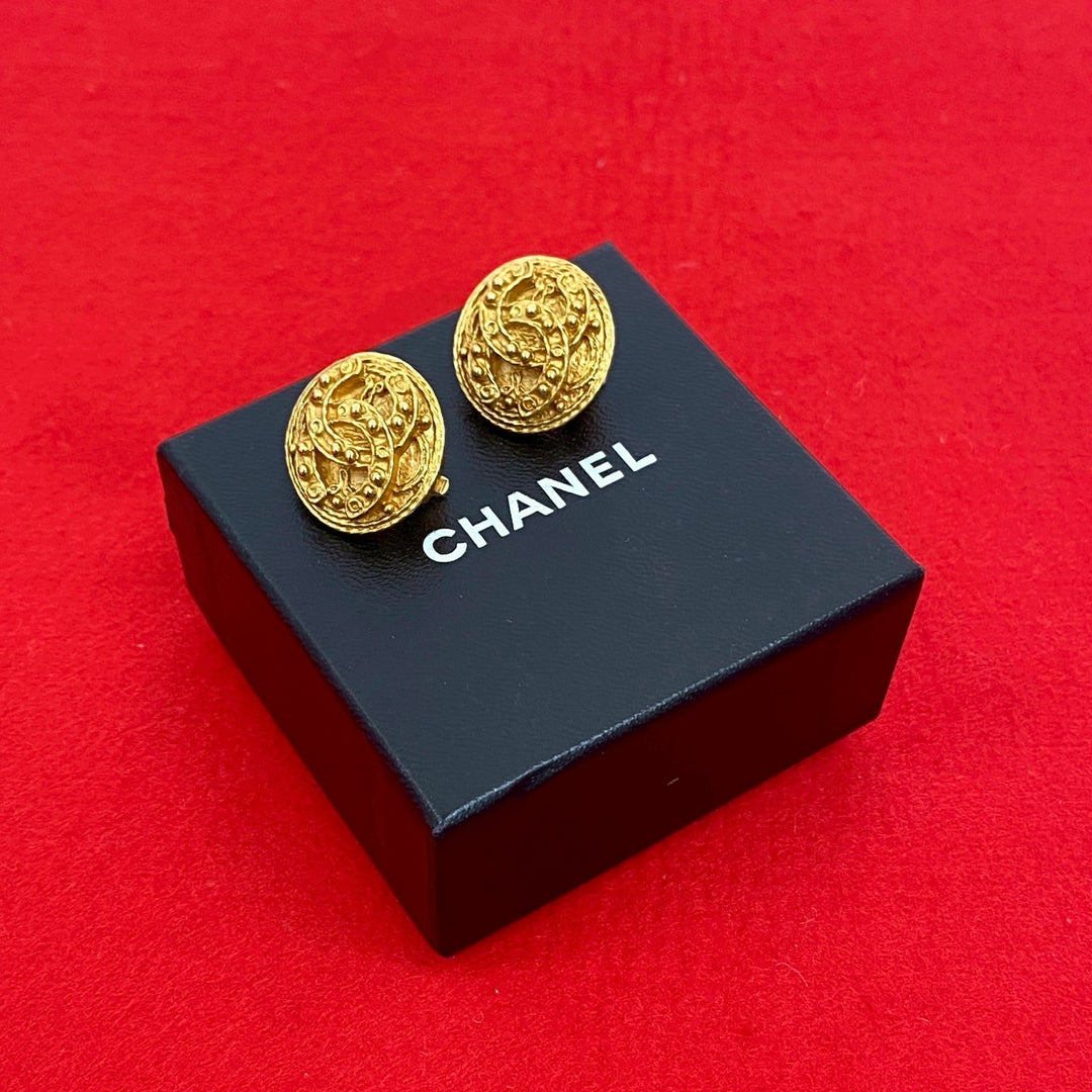 earrings chanel