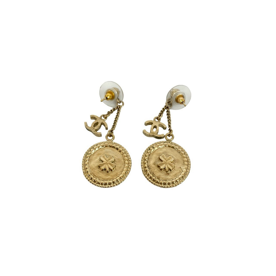 ピアス シャネル