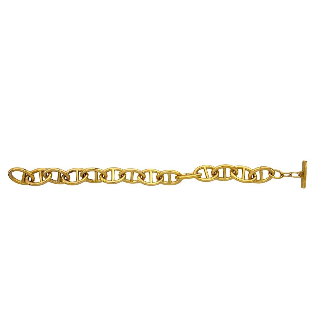 blurRubbinggucci anchor chain