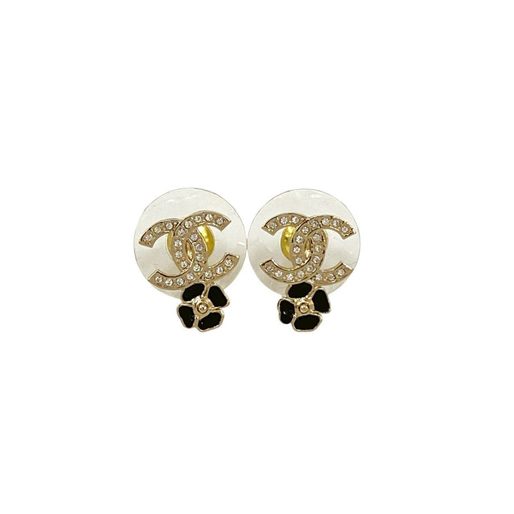 ピアス シャネル