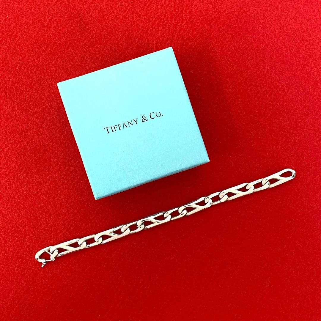 blurRubbingTiffany Clip Shape Link Chain
