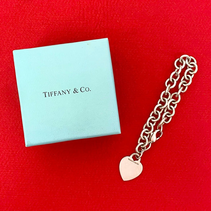 blurRubbingTiffany heart tag