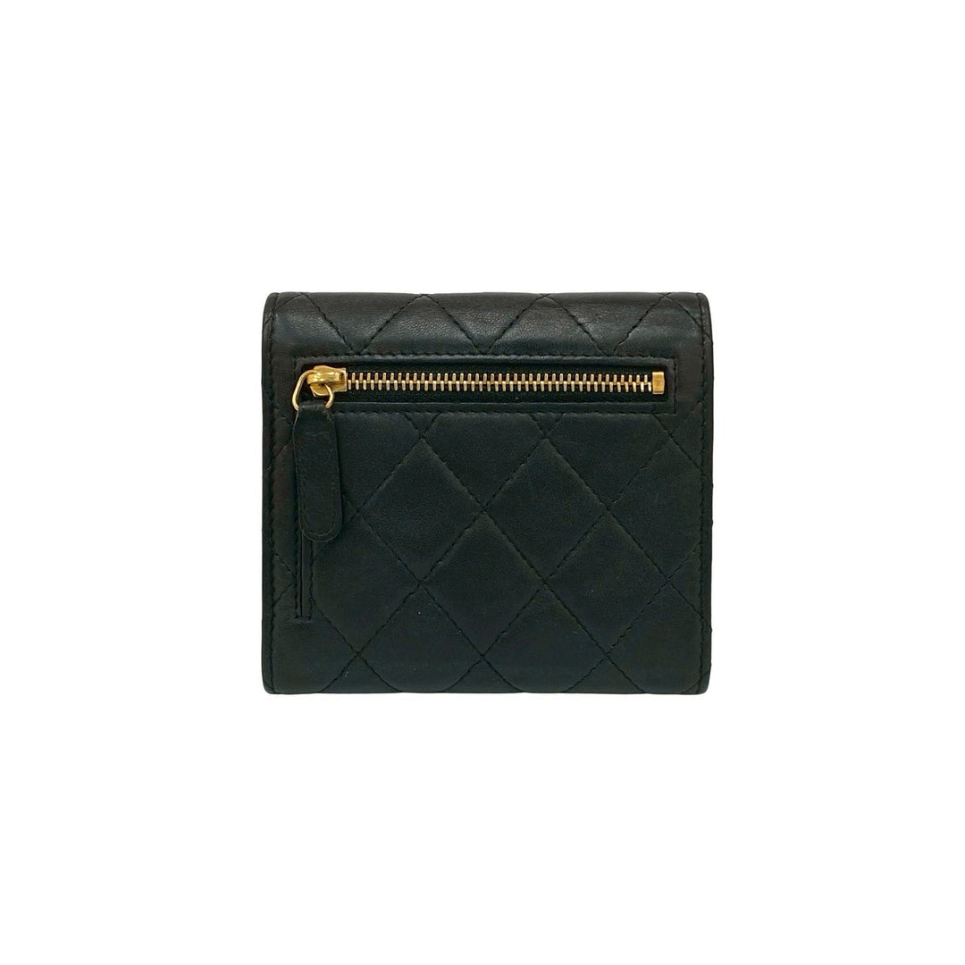 trifold wallet chanel