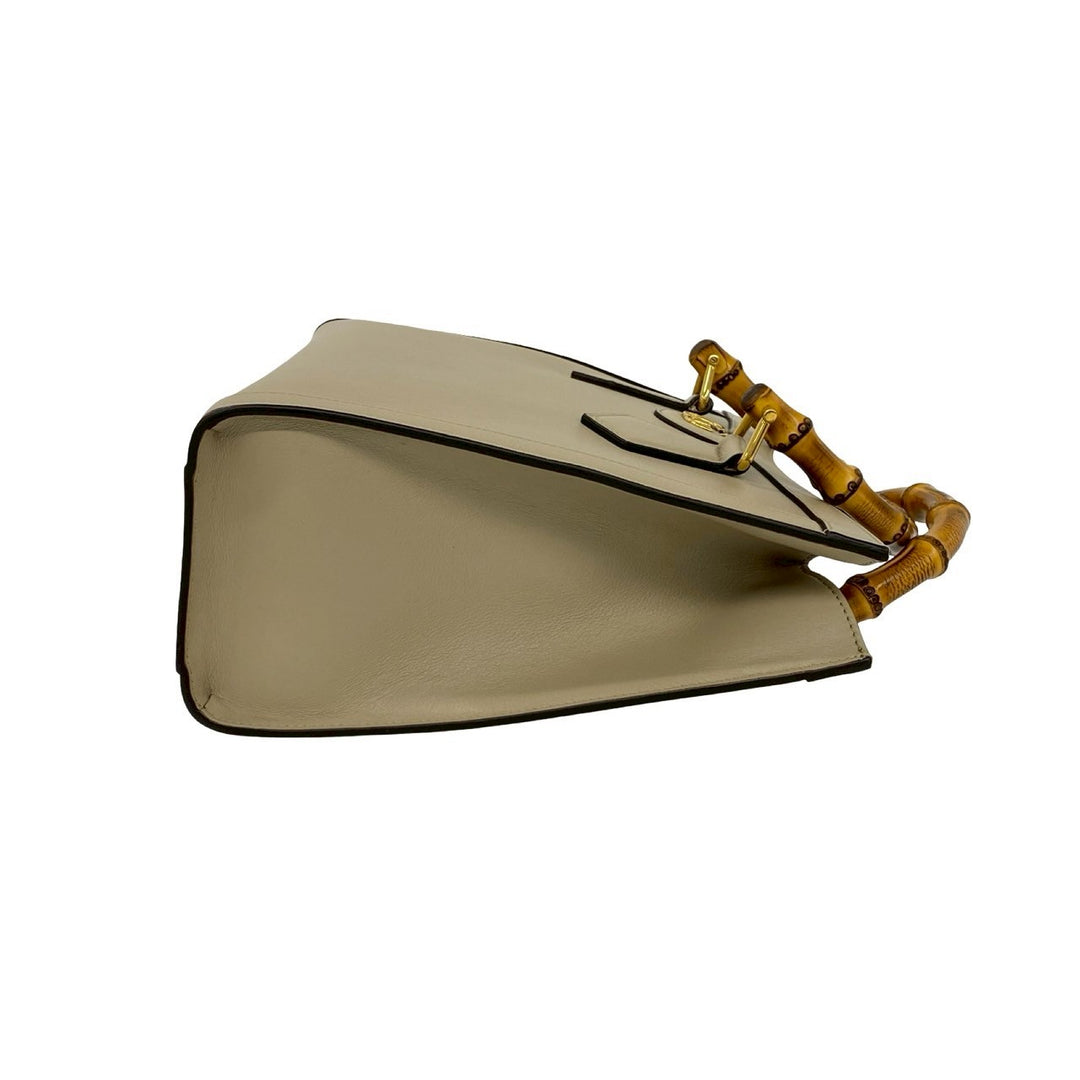 ショルダーバッグ グッチ ダイアナ スモール