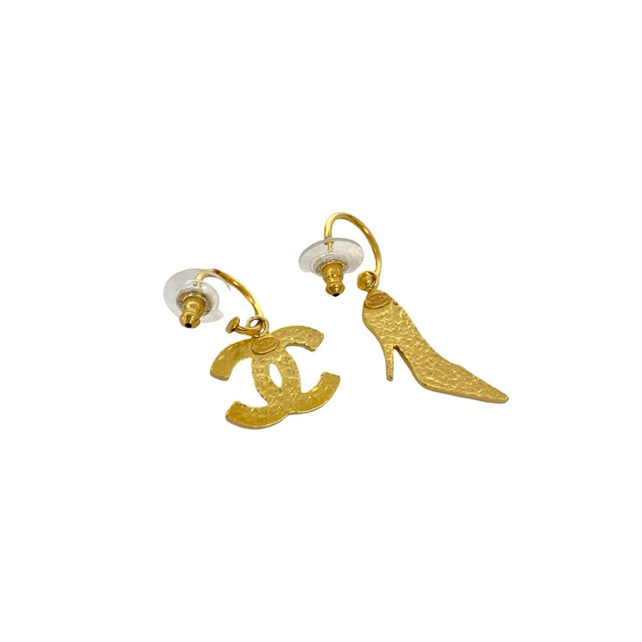 ピアス シャネル