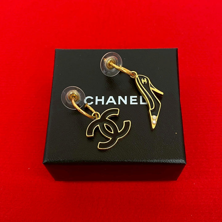 ピアス シャネル