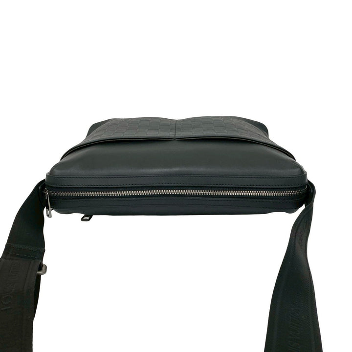 Shoulder bag Louis Vuitton Calypso MM