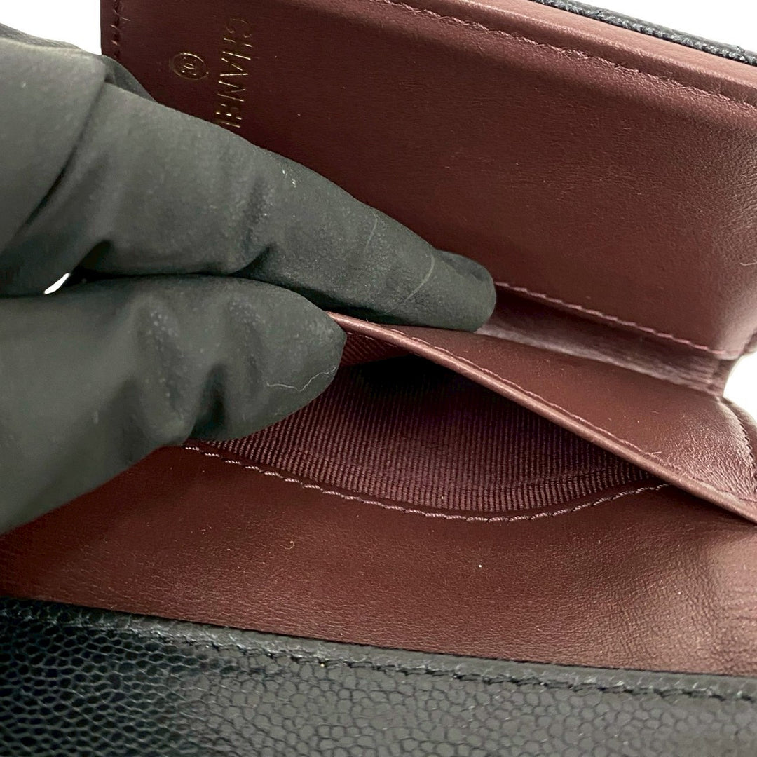trifold wallet chanel