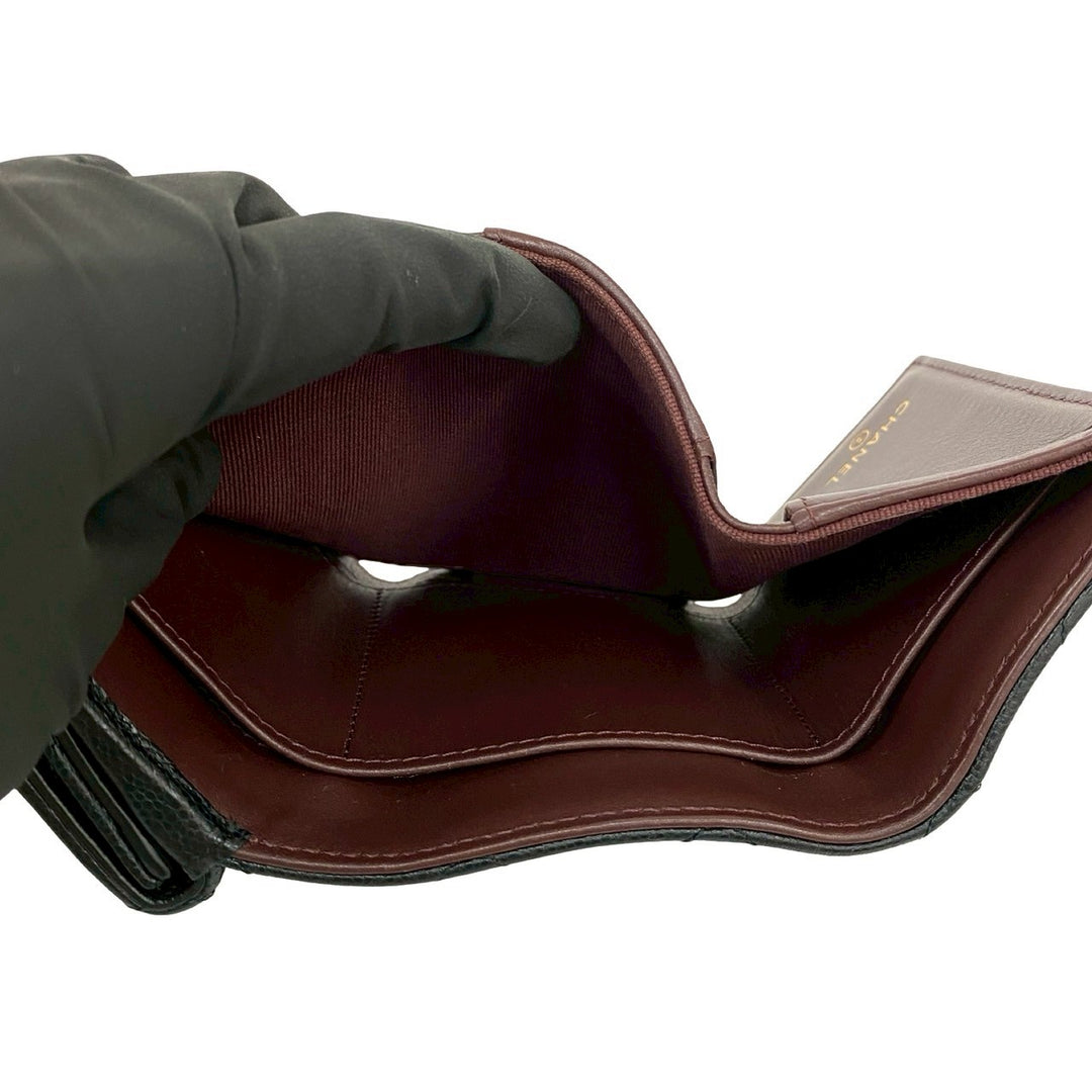 trifold wallet chanel