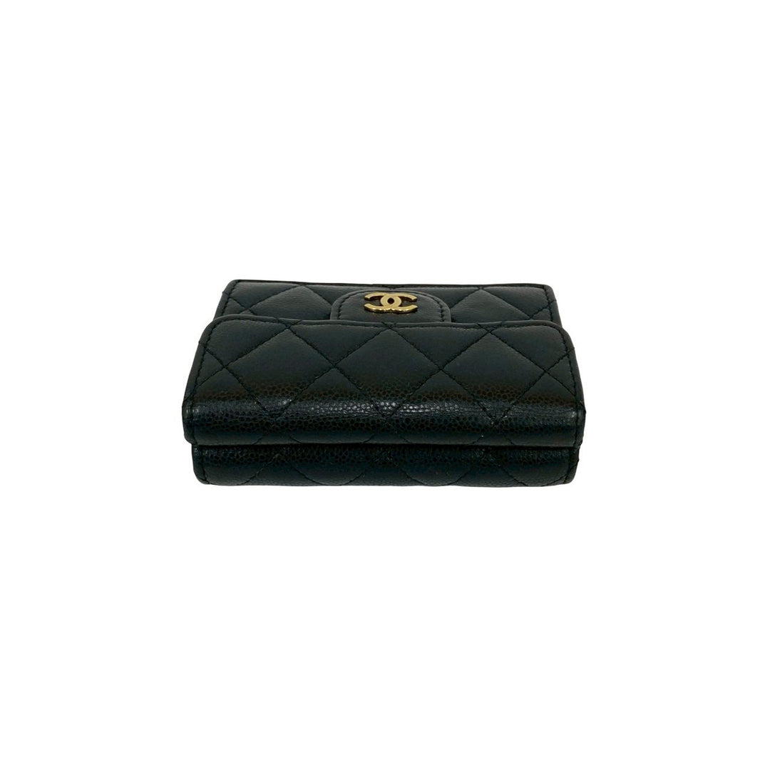 trifold wallet chanel