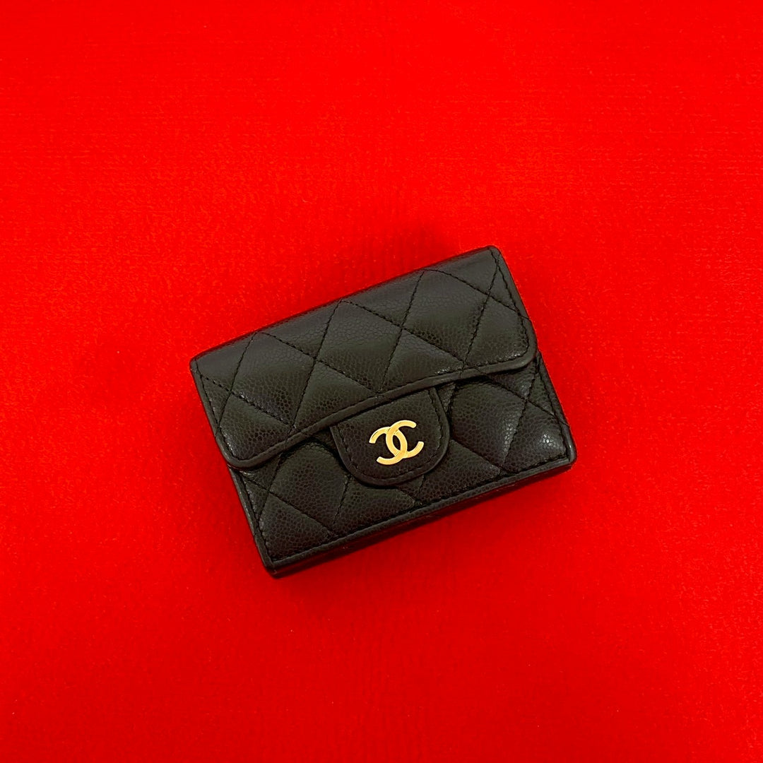 trifold wallet chanel