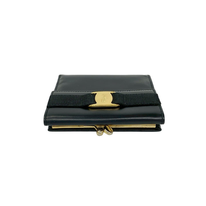 trifold wallet salvatore ferragamo
