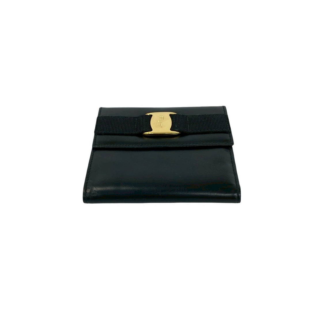 trifold wallet salvatore ferragamo