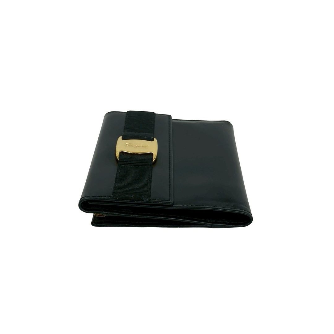 trifold wallet salvatore ferragamo