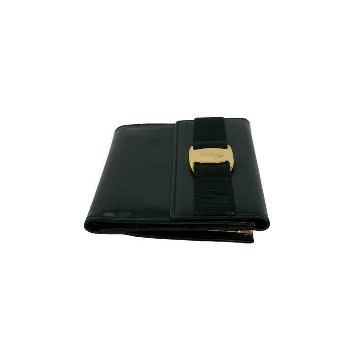 trifold wallet salvatore ferragamo