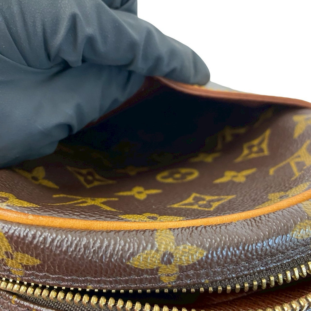 Shoulder bag Louis Vuitton Danube