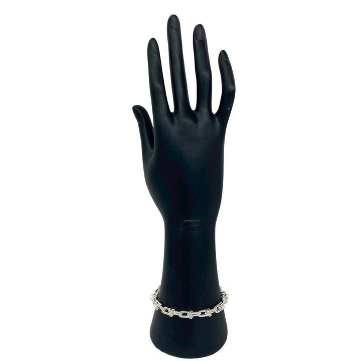 blurRubbingTiffany Hardware Small Link BureRubbingCut