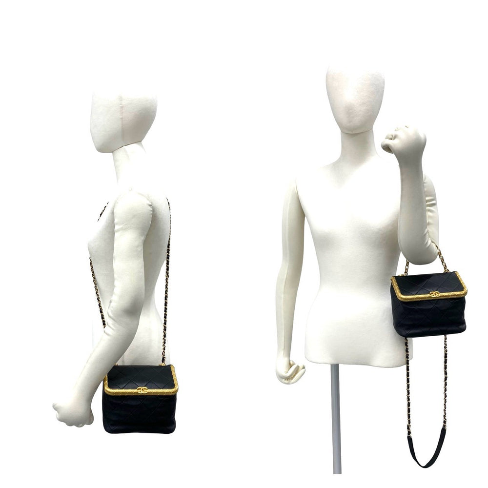 ショルダーバッグ シャネル