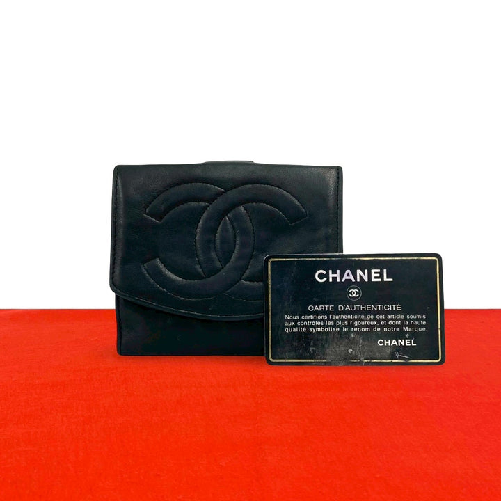 bifold wallet chanel