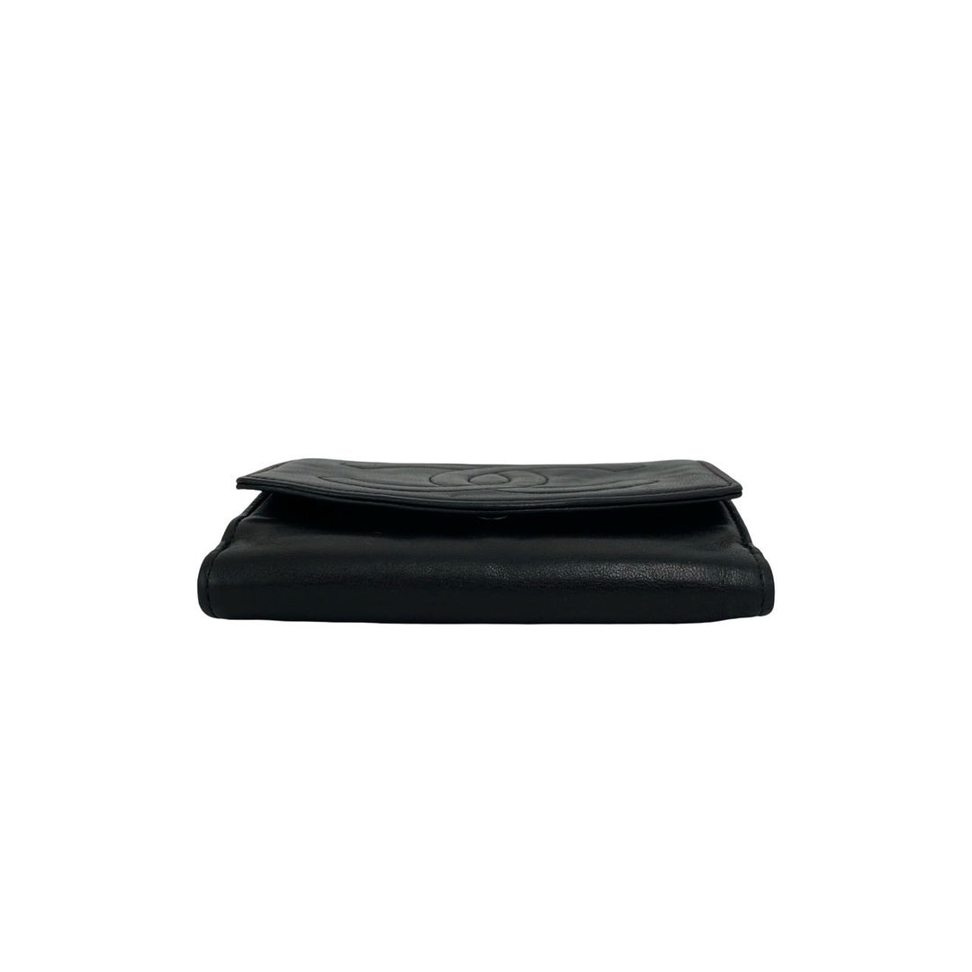 bifold wallet chanel