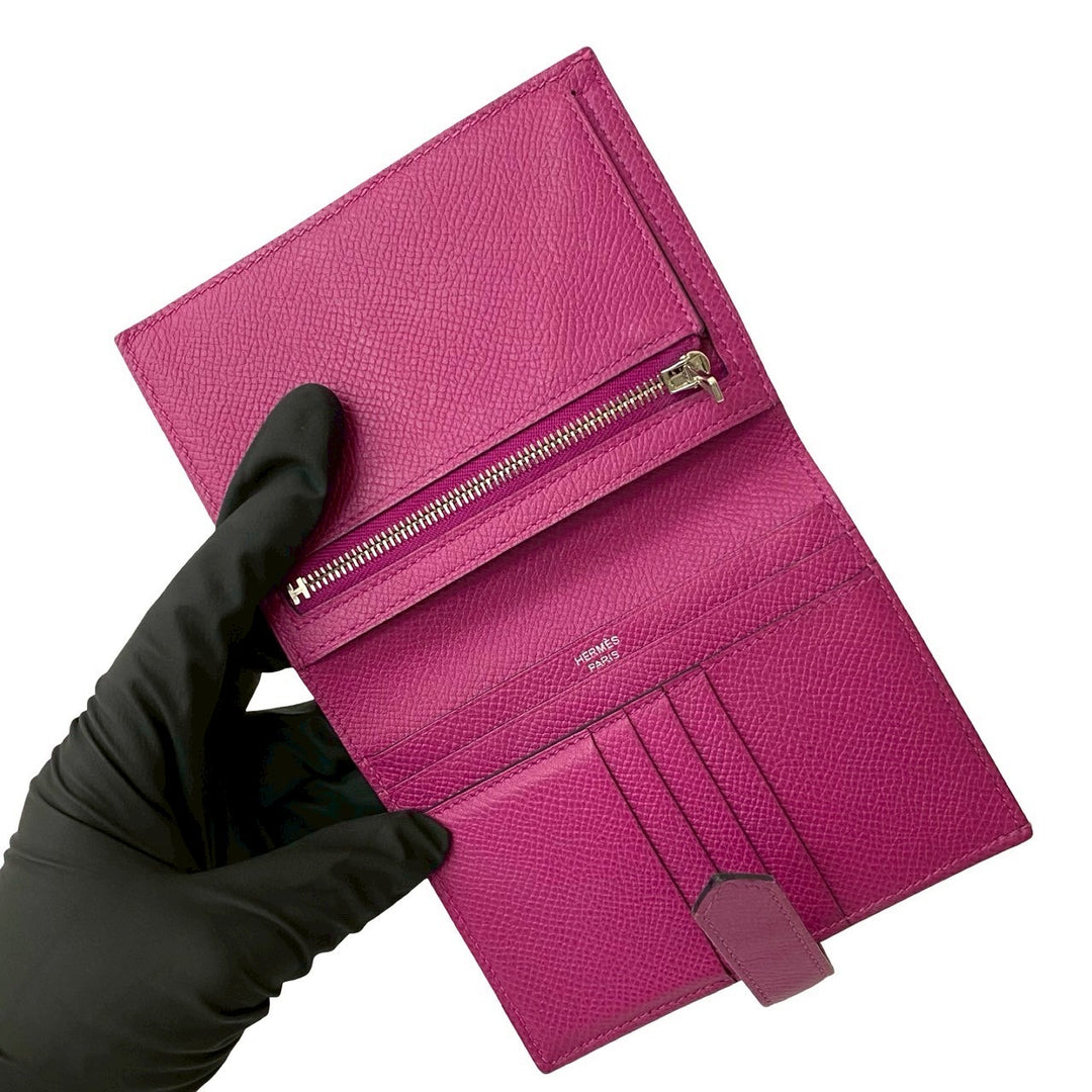 Hermes 豆形緊湊型雙折皮夾