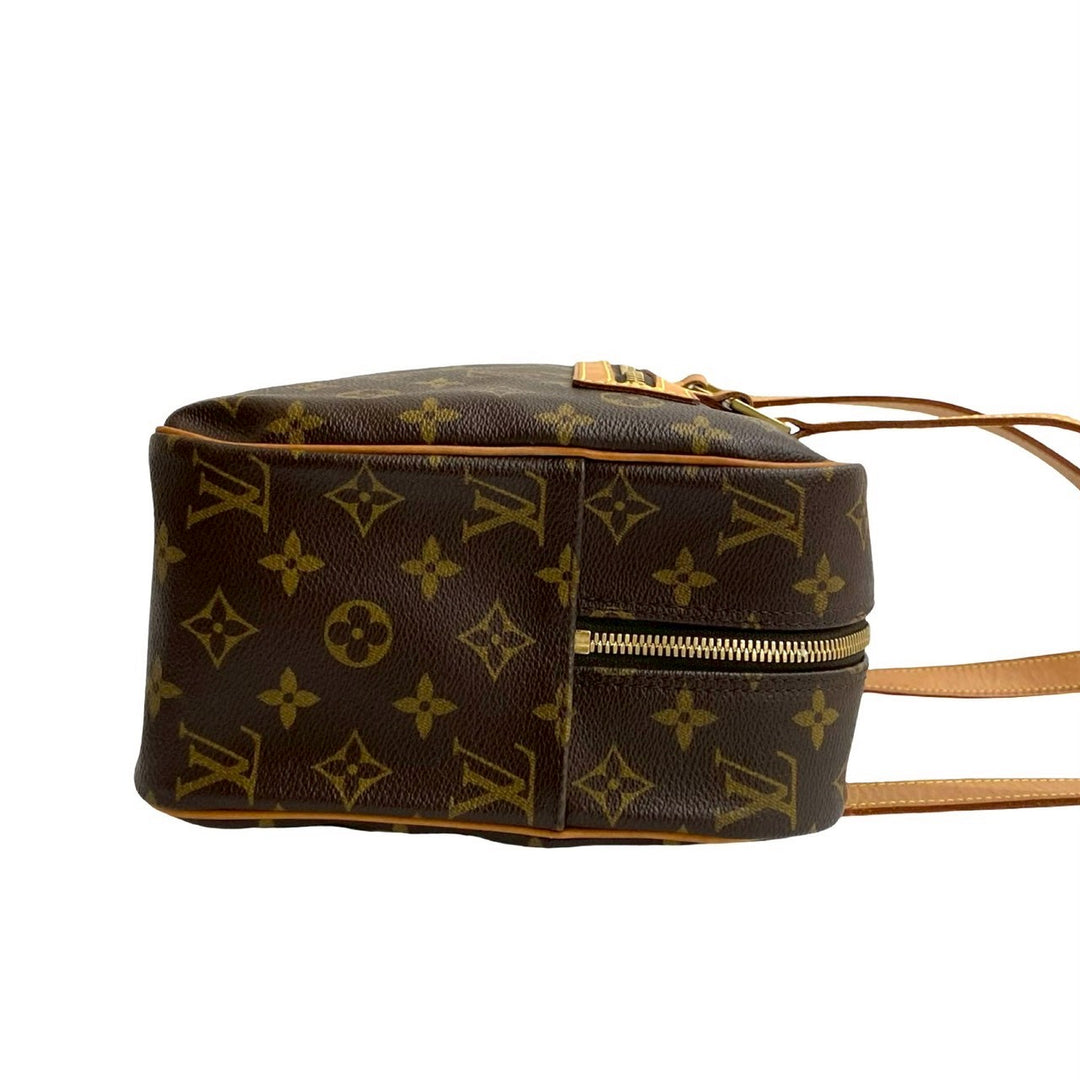 Shoulder bag Louis Vuitton Cité GM