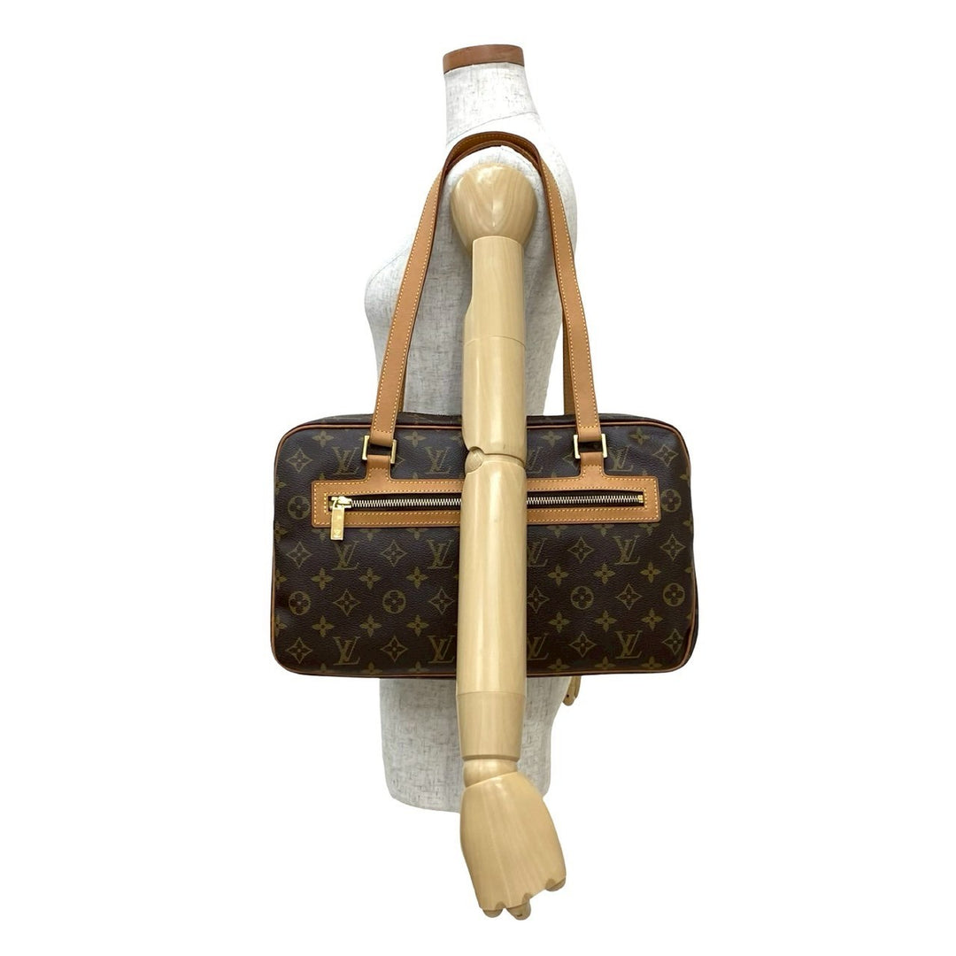 Shoulder bag Louis Vuitton Cité GM