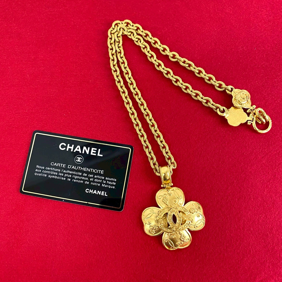 necklace chanel
