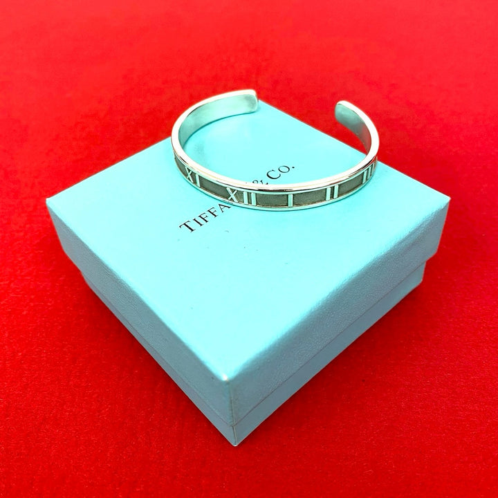 blurRubbingtiffany atlas bangle