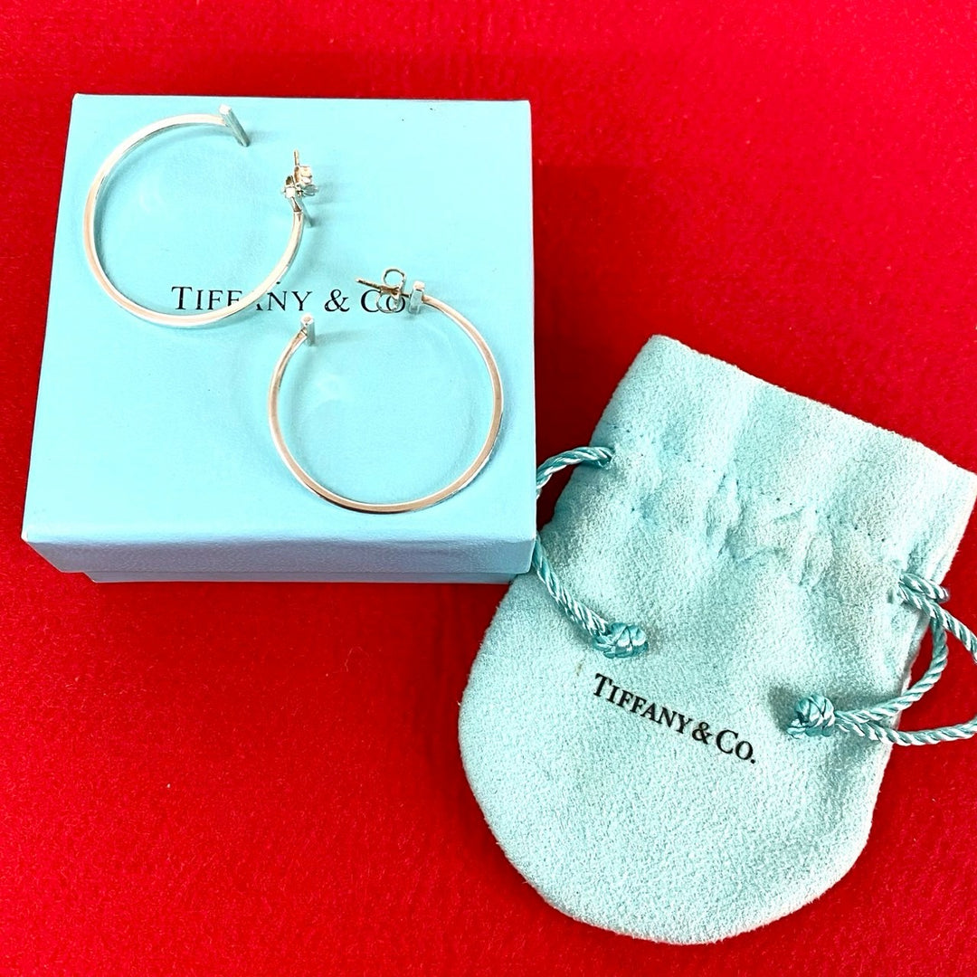 Earrings Tiffany T wire hoop earrings