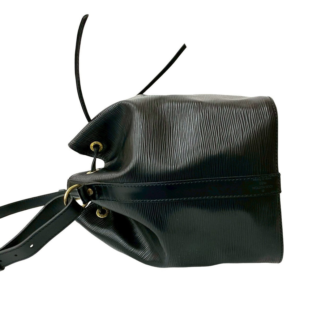 Shoulder bag Louis Vuitton Petit Noe