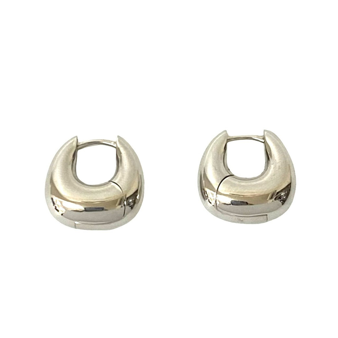 ピアス トムウッド