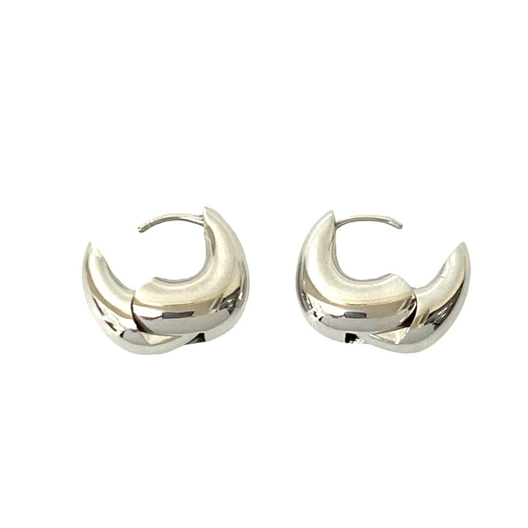 ピアス トムウッド