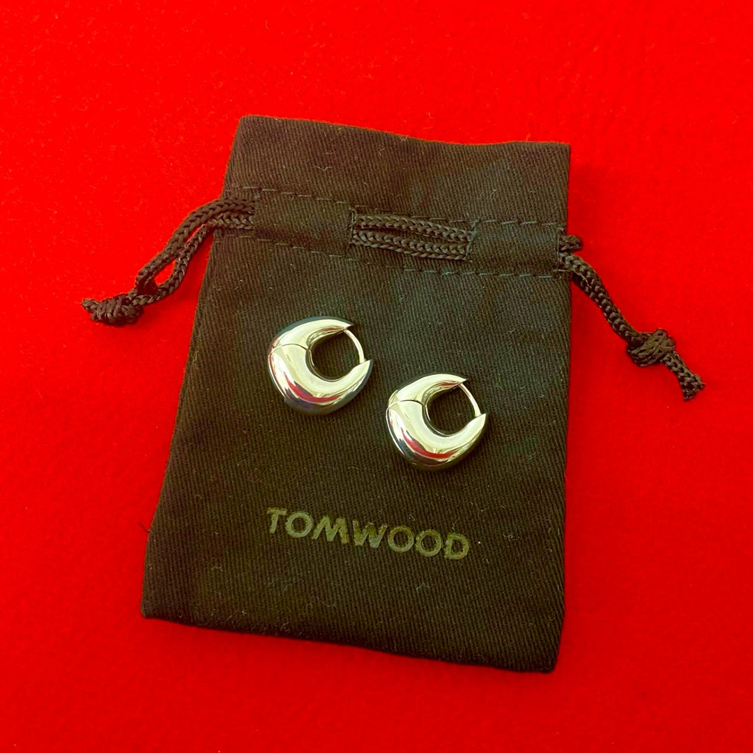 ピアス トムウッド