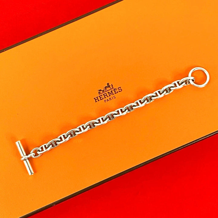 blurRubbingHermes Chaine d'Ancre PM 16 frames