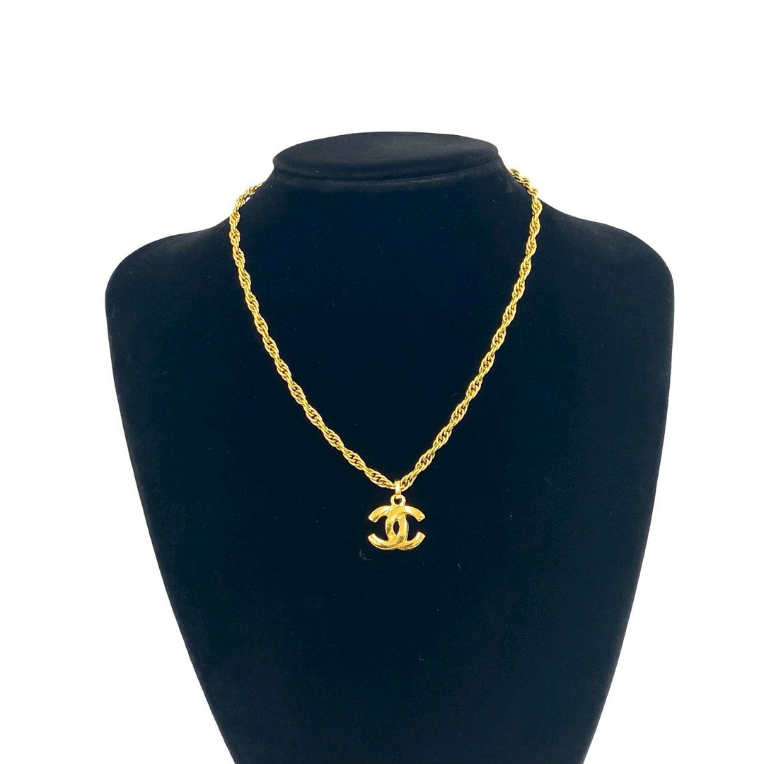 necklace chanel