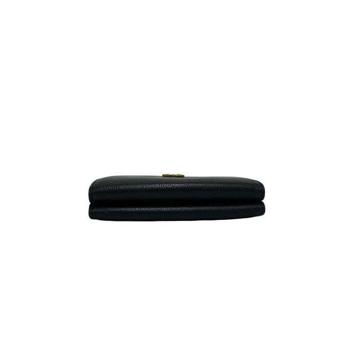 trifold wallet chanel