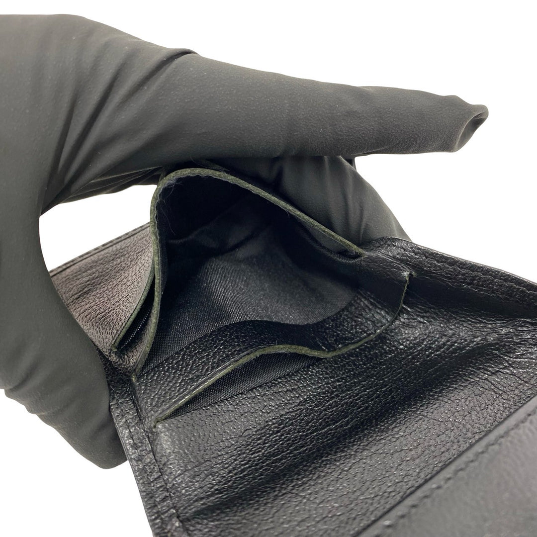 trifold wallet chanel