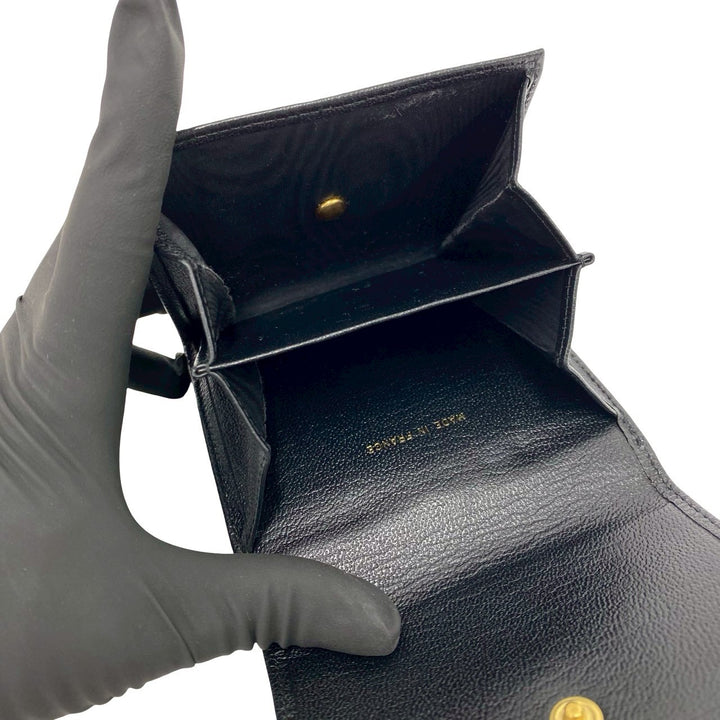 trifold wallet chanel