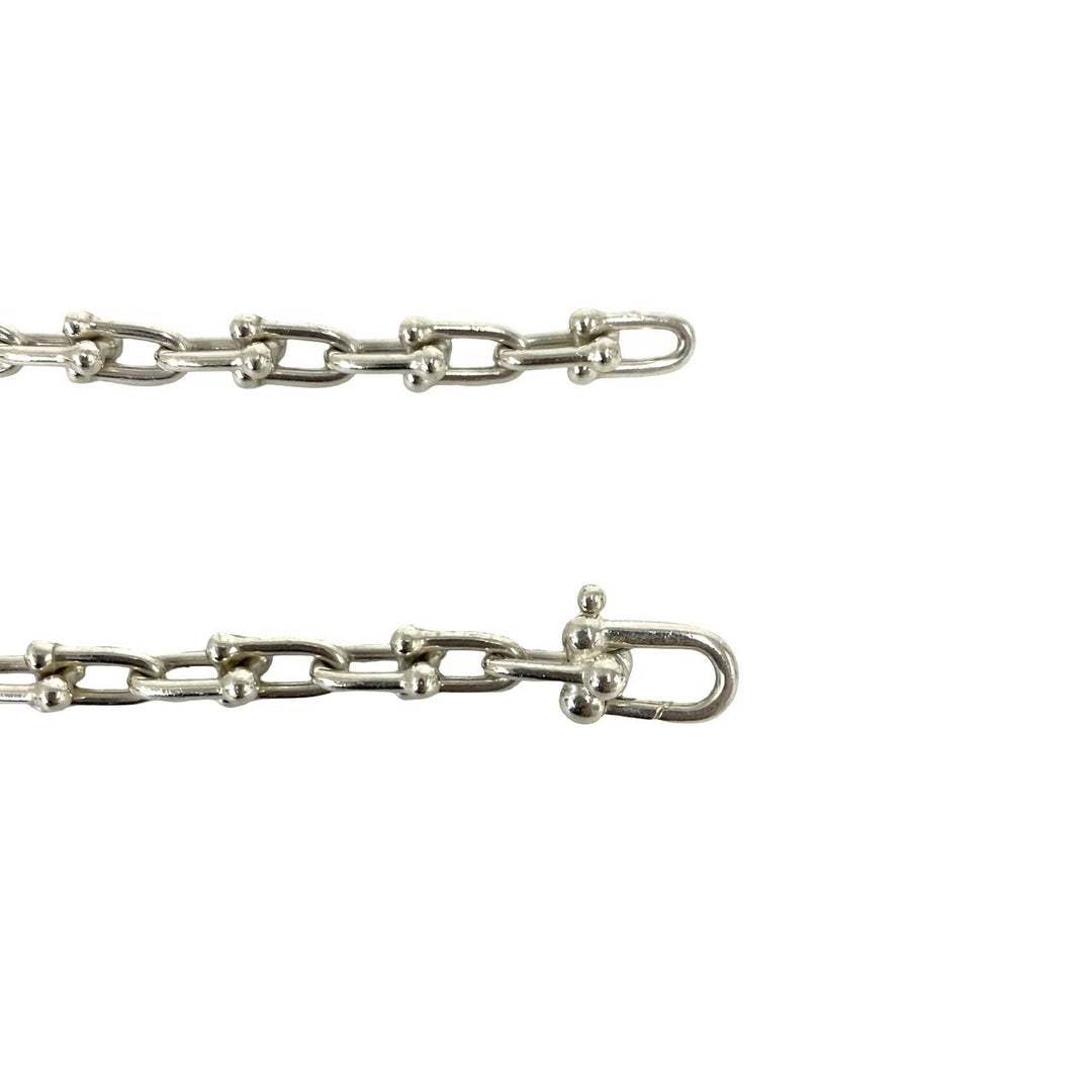 blurRubbingTiffany Hardware Small Link BureRubbingCut