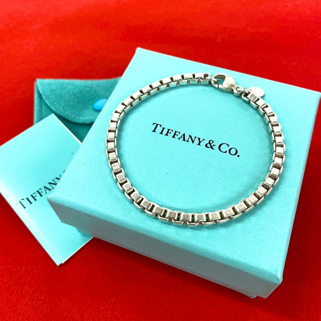 blurRubbingTiffany Venetian BreRubbingCut
