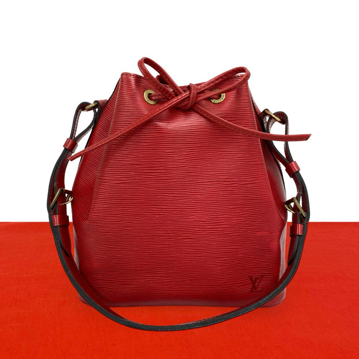 Shoulder bag Louis Vuitton Petit Noe