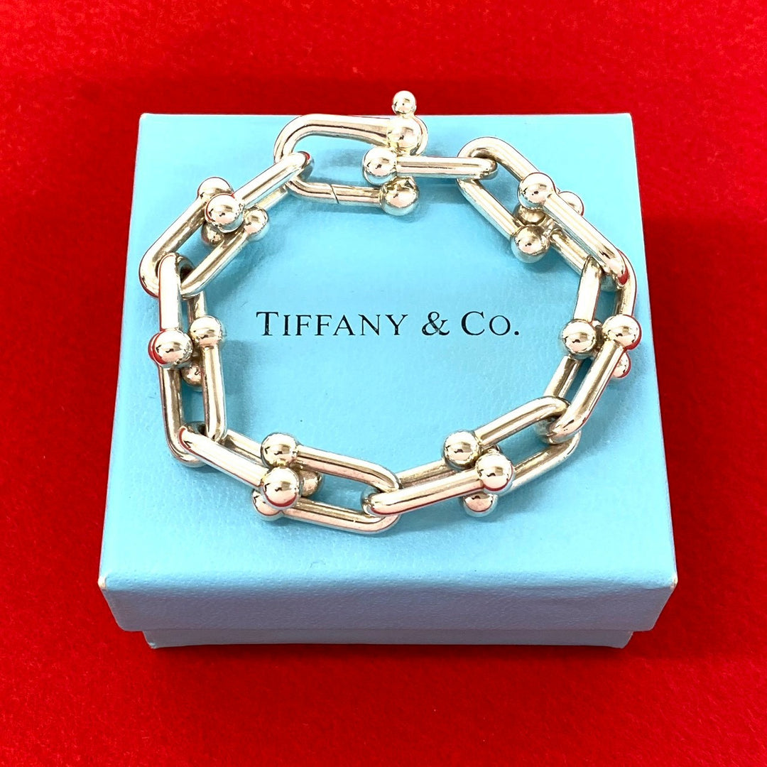 blurRubbingTiffany Hardware Large Link BureRubbingCut