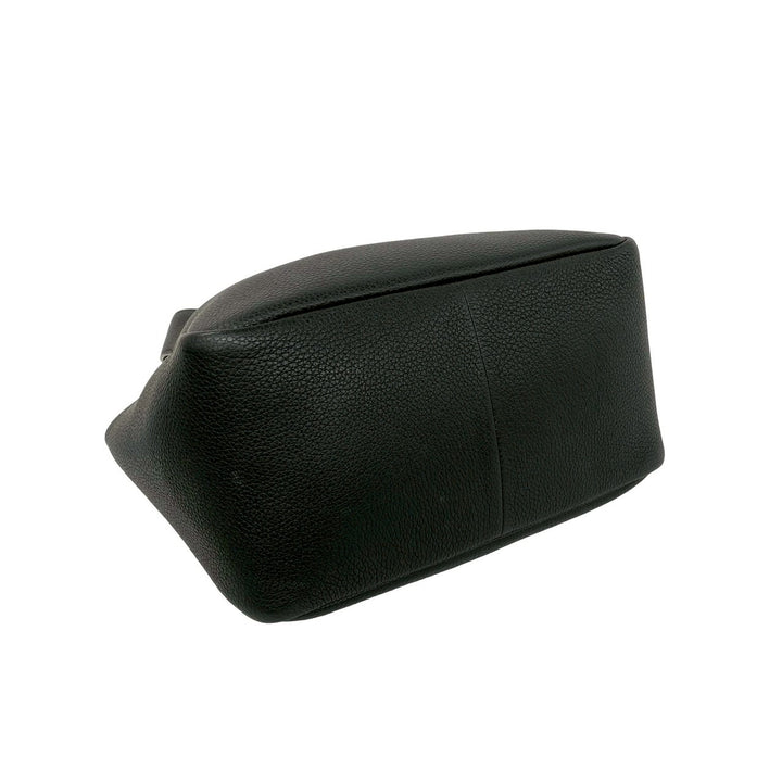 handbag prada