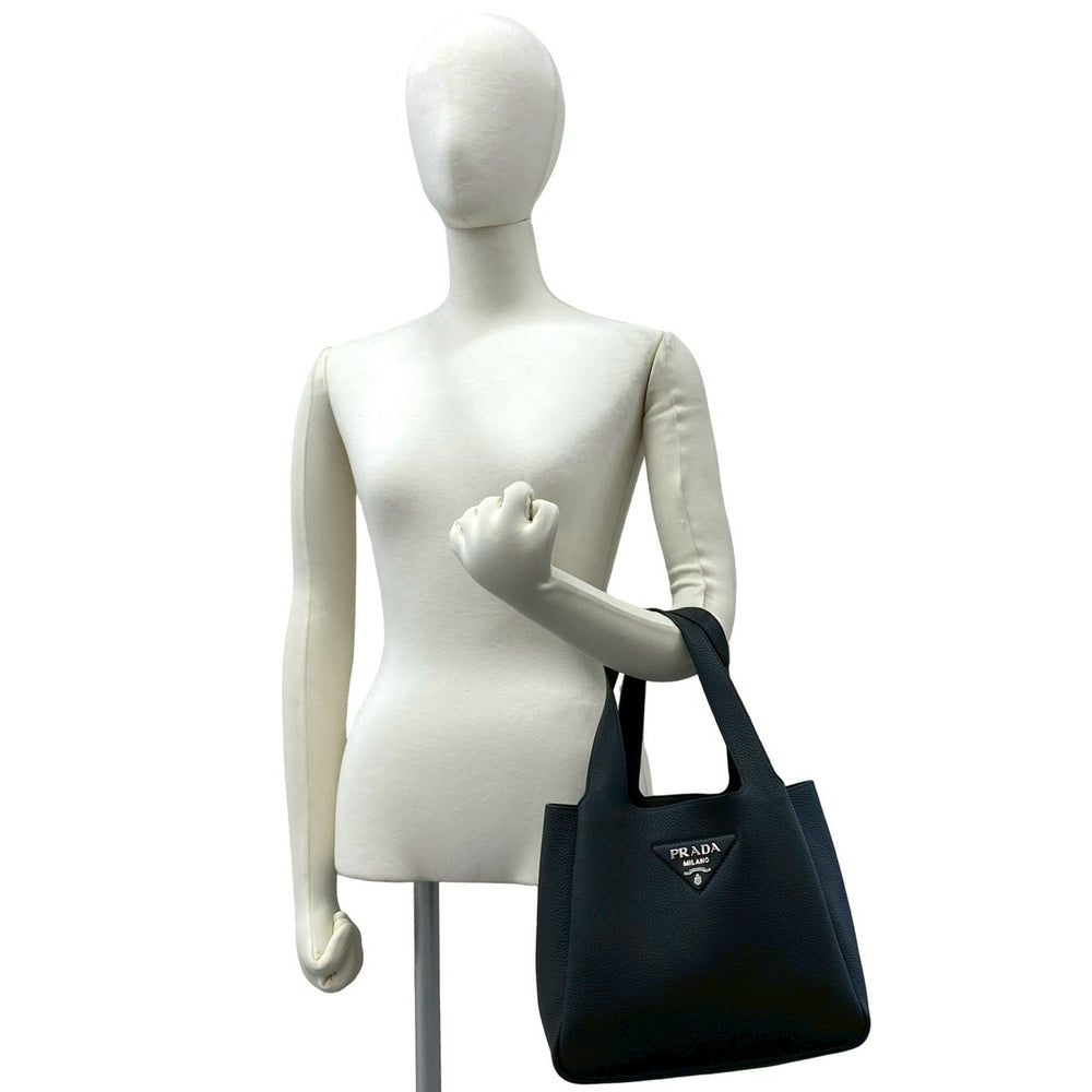 handbag prada